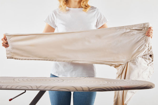 اهمیت اتوکردن شلوار مردانه