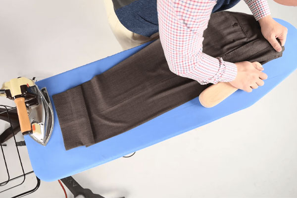 مراقبت از شلوار پس از اتوکردن